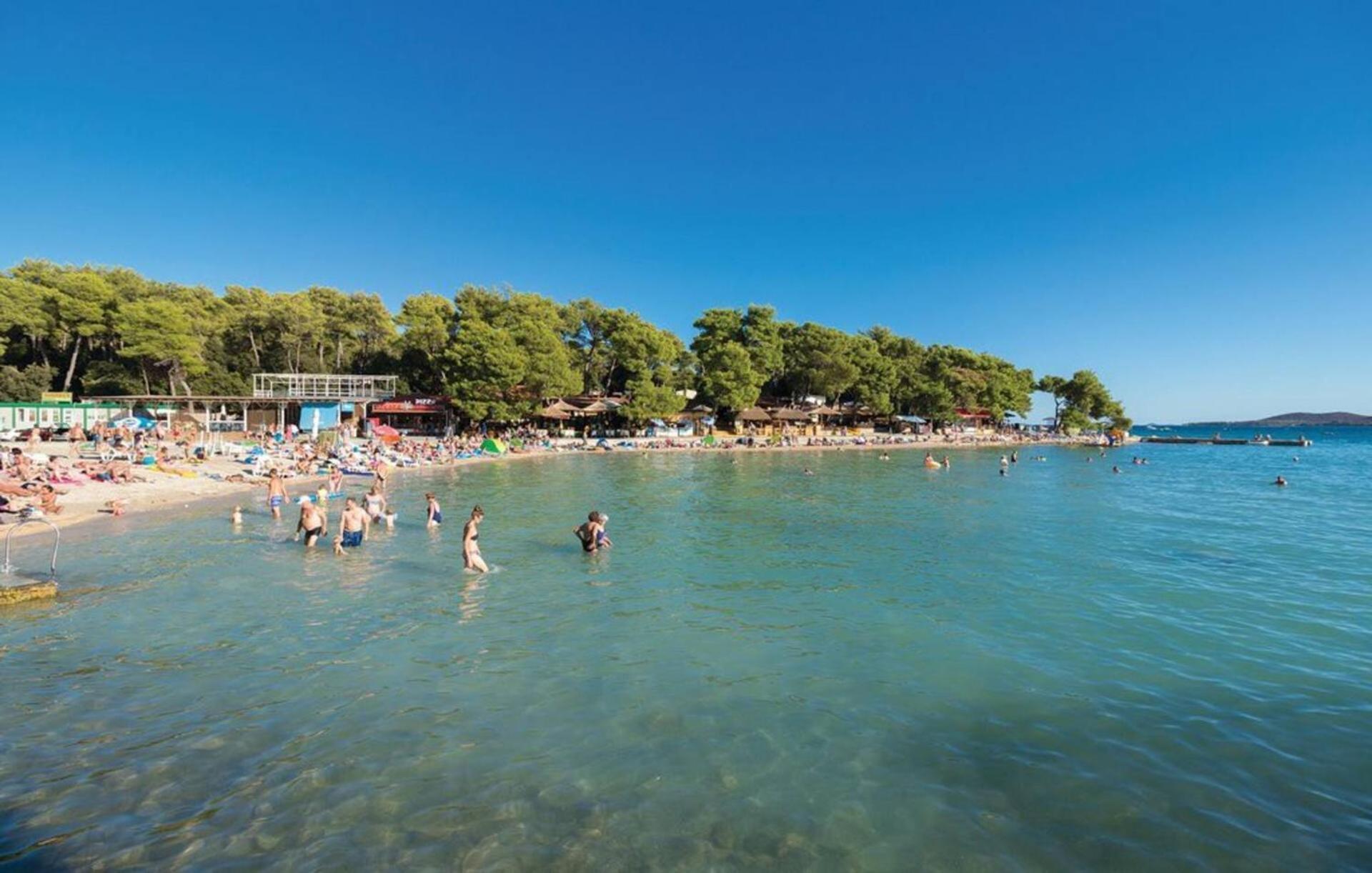 Three Bedroom Apartment In Biograd Биоград на Мору Екстериор снимка