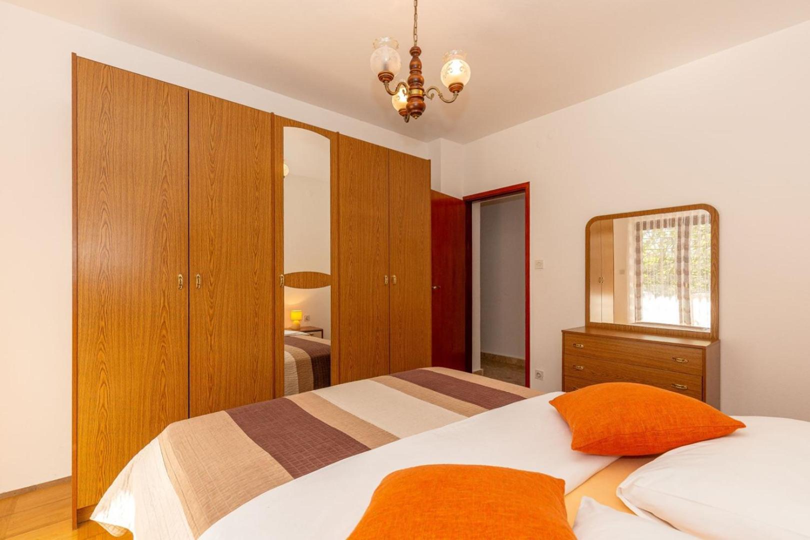 Three Bedroom Apartment In Biograd Биоград на Мору Екстериор снимка