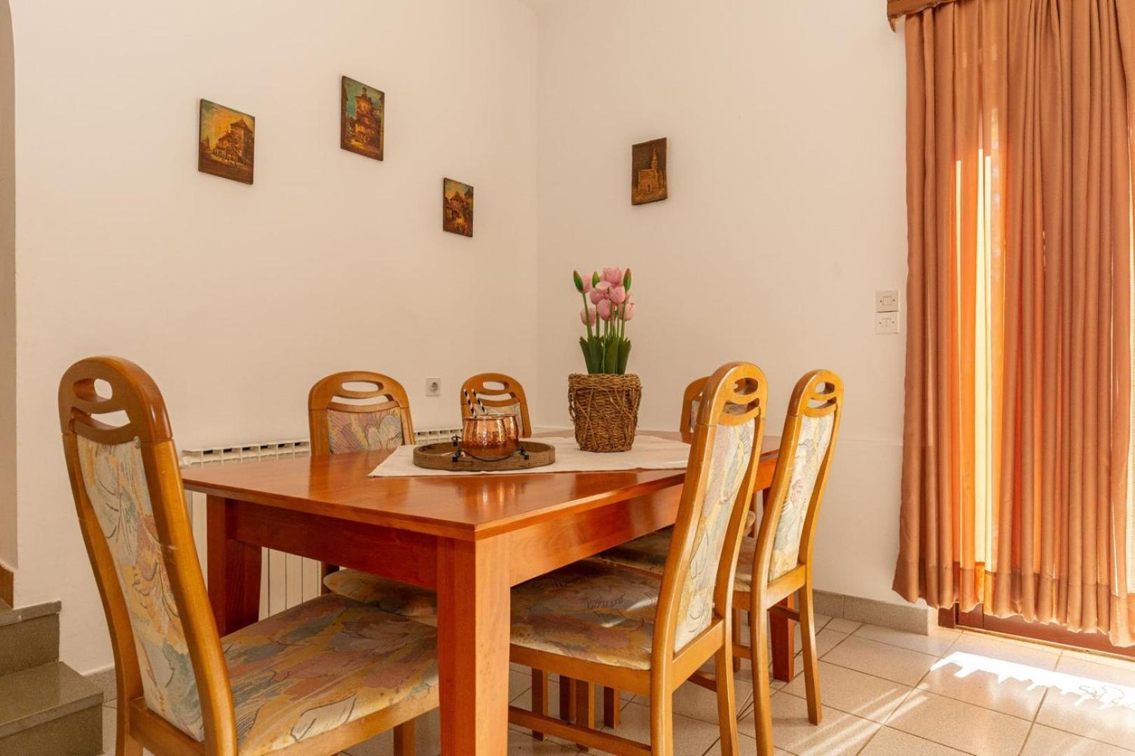 Three Bedroom Apartment In Biograd Биоград на Мору Екстериор снимка