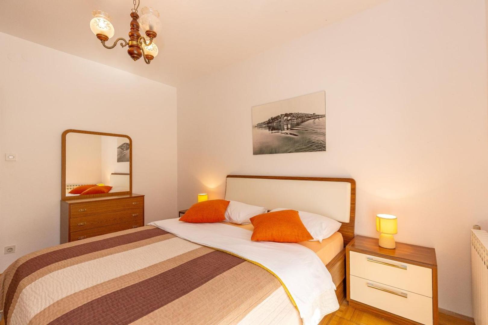 Three Bedroom Apartment In Biograd Биоград на Мору Екстериор снимка
